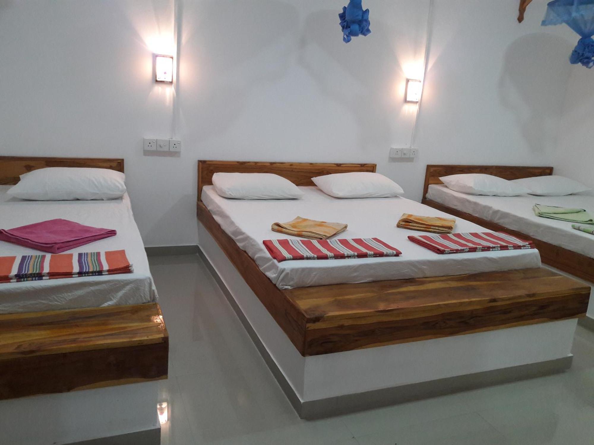 Share Safari House Udawalawe Bed & Breakfast Ngoại thất bức ảnh