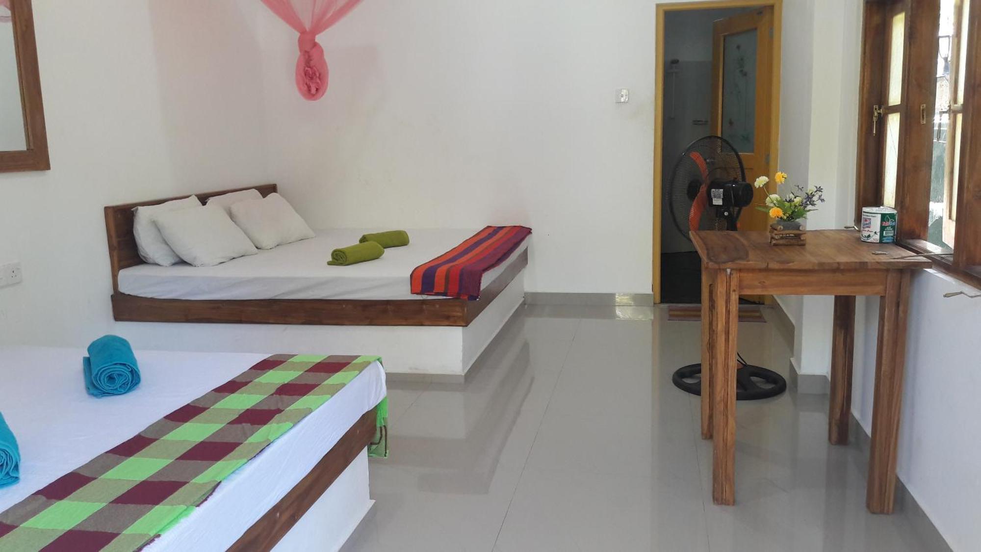 Share Safari House Udawalawe Bed & Breakfast Ngoại thất bức ảnh