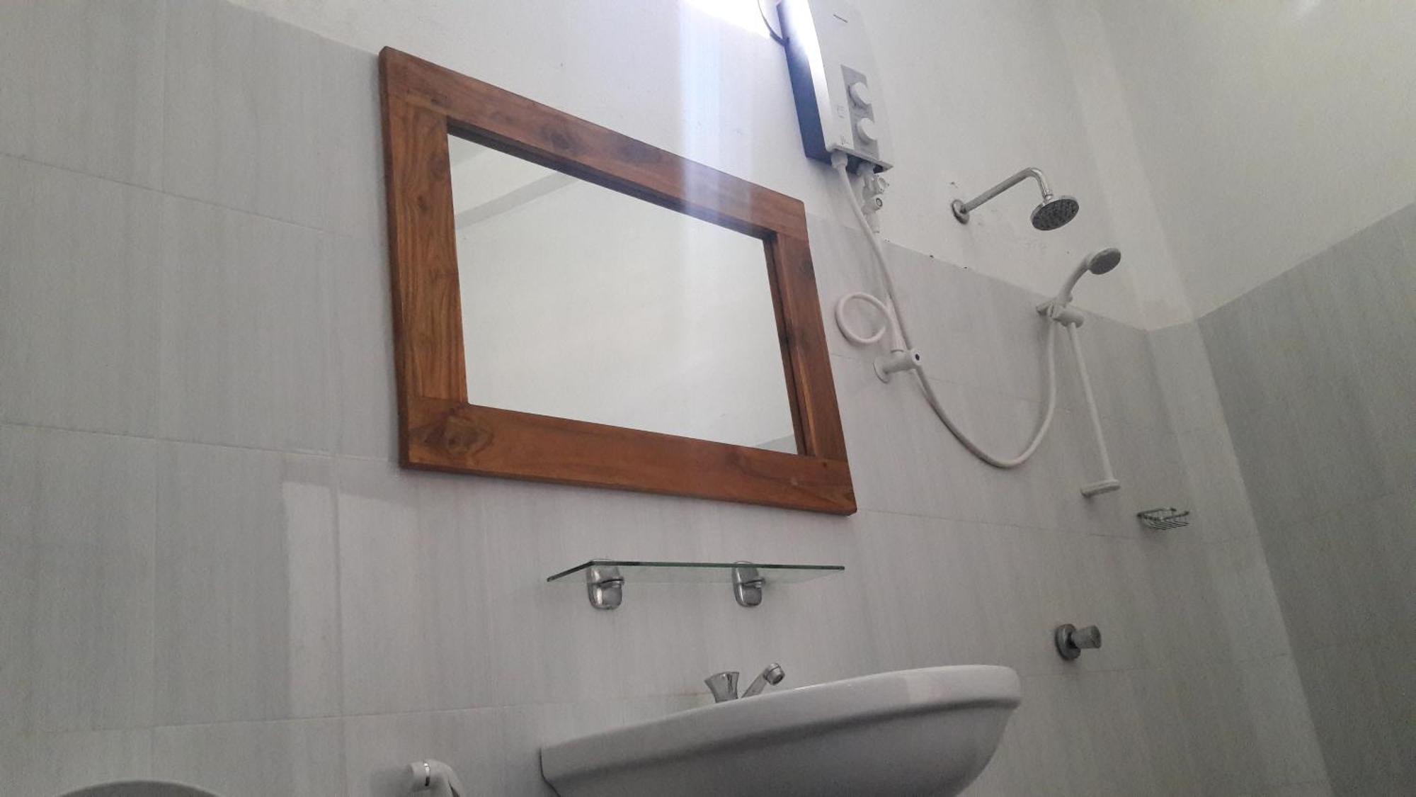 Share Safari House Udawalawe Bed & Breakfast Ngoại thất bức ảnh