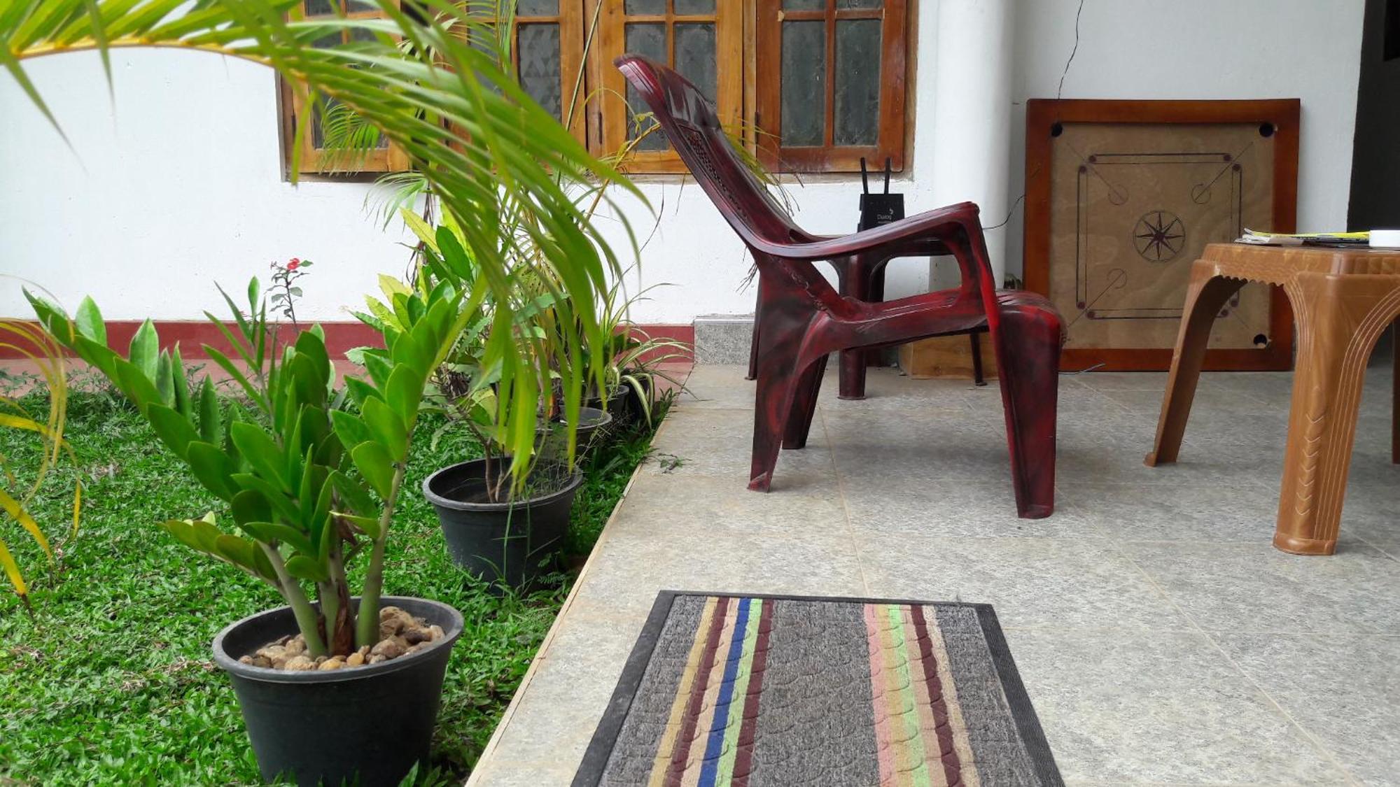 Share Safari House Udawalawe Bed & Breakfast Ngoại thất bức ảnh