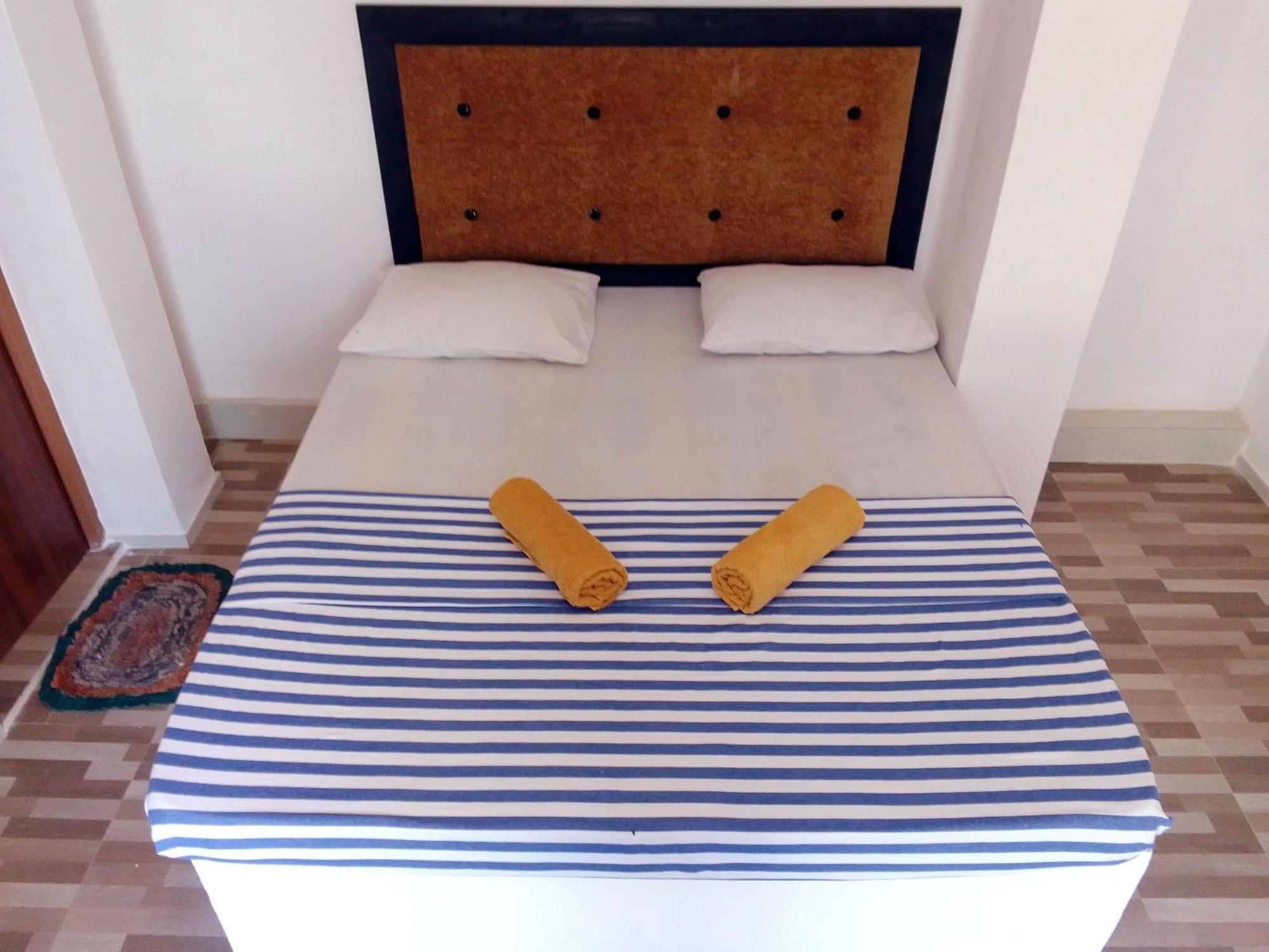 Share Safari House Udawalawe Bed & Breakfast Ngoại thất bức ảnh